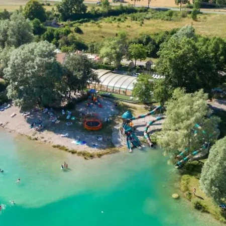 Camping 3 Etoiles - Piscine - Ccaa0gb * Saint-Roman (Drome)