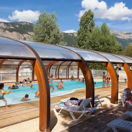Camping 3 Etoiles - Piscine - Ccaa0gb * Saint-Roman (Drome)